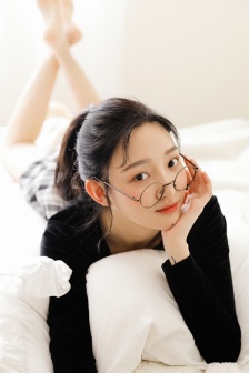 厨房里我扒了孕妇的内裤